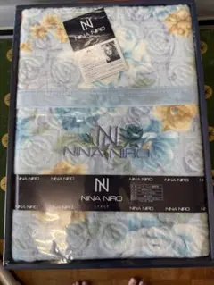 新品未使用　NINA NIRO 毛布 N-5010 140cm X 200cm