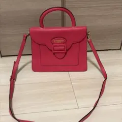 ピンクレザーショルダーバッグのサムネイル