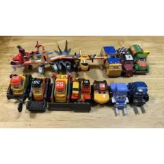 プレーンズ　トミカ　14台セット