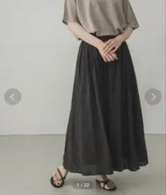 新品未使用 かぐれ . コットン刺繍ギャザースカート BLACK／DOORSのサムネイル