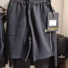 MONCLER フラグメント　SHORT PANT ブラック XSサイズのサムネイル