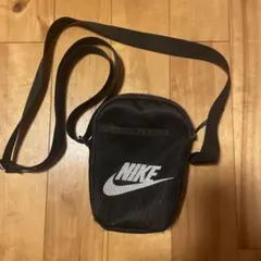 Nike メッシュショルダーバッグ 黒