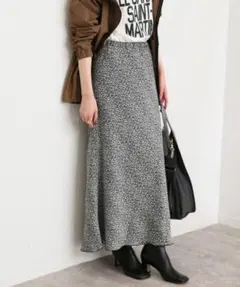 サテンスカート ロングスカート