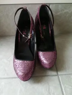 値下げしました！ヒール ラメ　美品