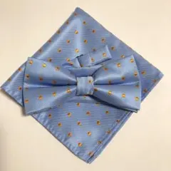 蝶ネクタイ ポケットチーフ２点セット/スカイブルー T