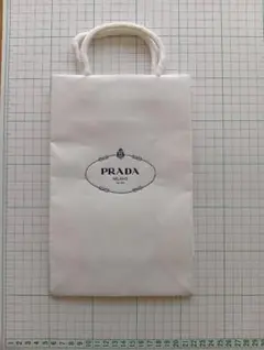 PRADA ホワイトショップ袋