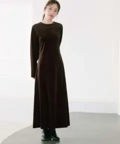 ur's バックリボンフィットアンドフレアベロアワンピース