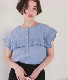 titivate フレンチスリーブフリルブラウス　Sサイズ