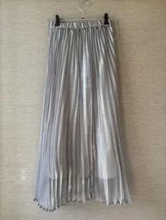 シルバー プリーツスカート Mサイズ