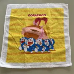 新品　ドラえもんハンドタオル