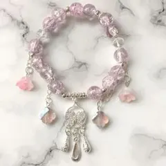 お花と蝶がゆらゆら揺れるチャームブレスレット