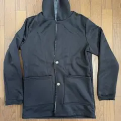 黒フード付きカジュアルパーカー