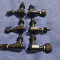 Item thumbnail for item d65152bf-c4a4-4f0a-996e-263f70f32b8e