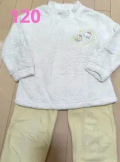 ユニクロ　ちいかわサンリオコラボパジャマ 120