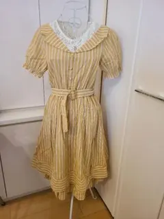 アクシーズファム　イエローとホワイトのストライプ半袖ワンピース