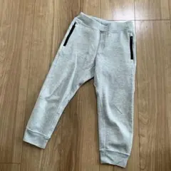 UNIQLO キッズ　長ズボン　パンツ