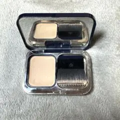 クレドポー ボーテ　タンプードルエクラ　オークル10 専用ブラシ付き