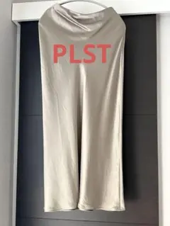 PLST サテンロングフレアスカート ベージュ Sのサムネイル