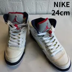 Item thumbnail for item dc3e7f8c-ab24-4261-a6d0-06bb8e7e5d56