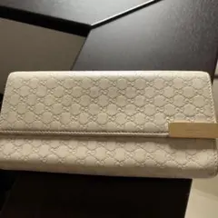 GUCCI ホワイトレザー 長財布 GGパターン