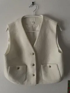 ZARA ベストのサムネイル