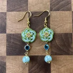 水引きピアス　黄緑グラデーション×グリーンパール