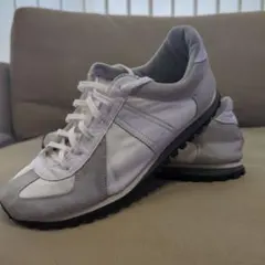 スニーカー 陸上競技