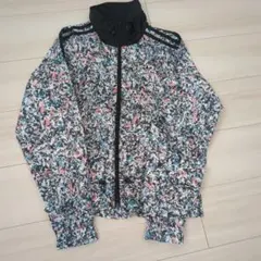 adidas 花柄 ウィンドブレーカーのサムネイル