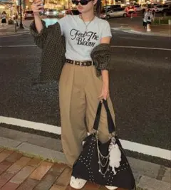 スタッズ　黒　トートバック　大容量