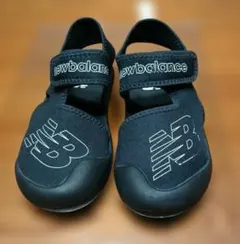 newbalance ブラック サンダル 19cm