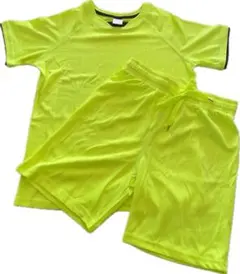 スポーツウェア　上下セット　Tシャツ　半ズボン　イエロー　吸汗 速乾 丸襟　新品