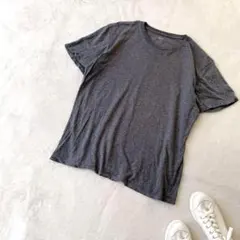 メンズ　Tシャツ　無地　グレー　UNIQLO ユニクロ　無地　シンプル