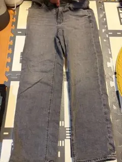 GU ダークグレー ハイライズストレートジーンズ