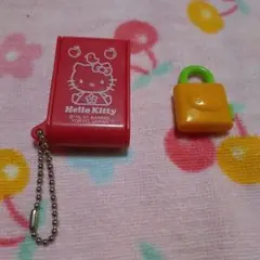 Hello Kitty キーホルダー ミニバッグセット、レトロ