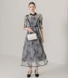 leja配色パイピングプチハイネック花柄刺繍ラメレースロング丈ドレスワンピース