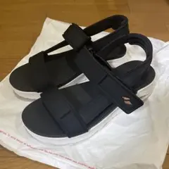 スケッチャーズ サンダルのサムネイル