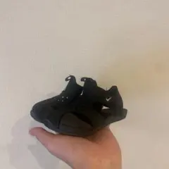 う*こ様 Nike キッズ ブラックサンダル