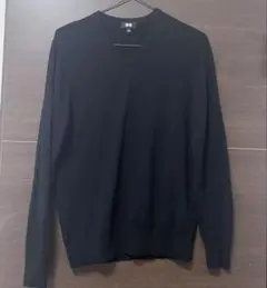 ユニクロ　学生　カーディガン　黒　ニット