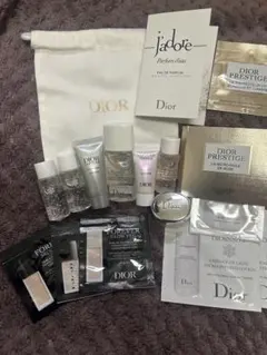 Dior スキンケア パフューム サンプルセット 巾着付きのサムネイル