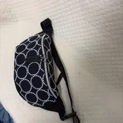 ミナペルホネン ハンドメイド 2wayボディバッグ　chouchoネイビー ミナペルホネン ハンドメイド 2wayボディバッグ chouchoネイビー