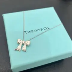 美品 Tiffany ティファニー ギフトボックス ネックレス リボンBOX