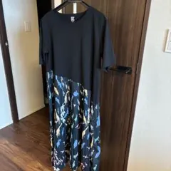 Design Tshirts Store graniph ワンピースのサムネイル