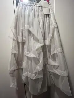 【新品タグつき】 ベージュ　グレージュ　ボリュームチュールスカート