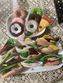 果*☆様 ハンドメイド　フェルト製ドーナツとサンドイッチセット