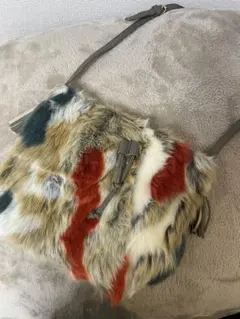 ファーショルダーバッグ 多色 フリンジ付き　ANAP mimpi