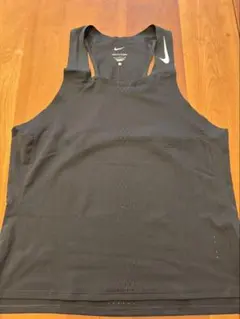 ナイキ　エアロスイフト　ランニング　シングレット　タンクトップ　Lサイズ　黒色
