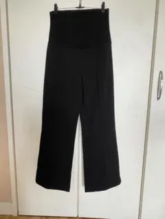 ほぼ新品！sweet mommyセンタープレスパンツ ブラックのサムネイル
