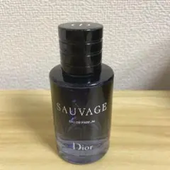 。Dior SAUVAGE Eau de Parfum 60ml