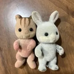 シルバニアファミリー 猫とウサギ人形セット