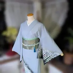 単衣夏着物】しつけ付き きれいな水色小紋 - メルカリ